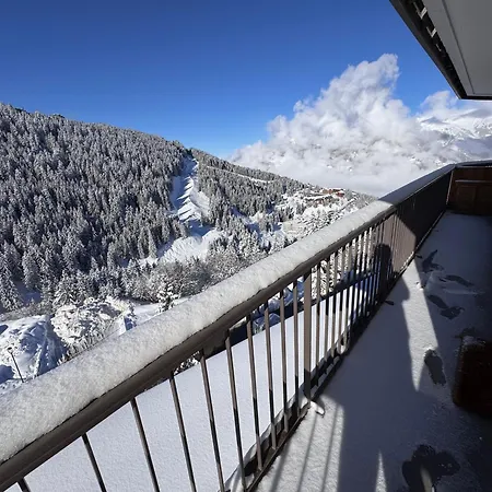 In/ski Out * Courchevel