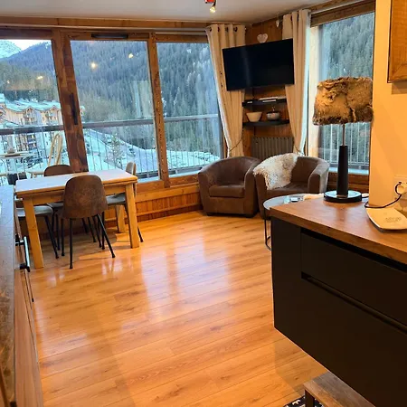 In/ski Out アパート